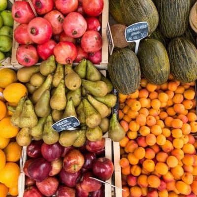 farmers market fruits stall